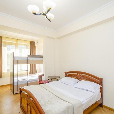 Areva Hostel & Apartment เยเรวาน ภายนอก รูปภาพ