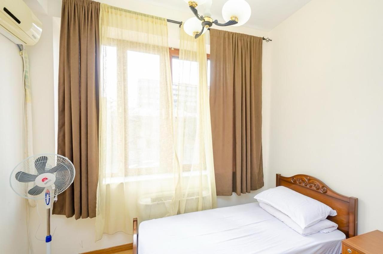 Areva Hostel & Apartment เยเรวาน ภายนอก รูปภาพ