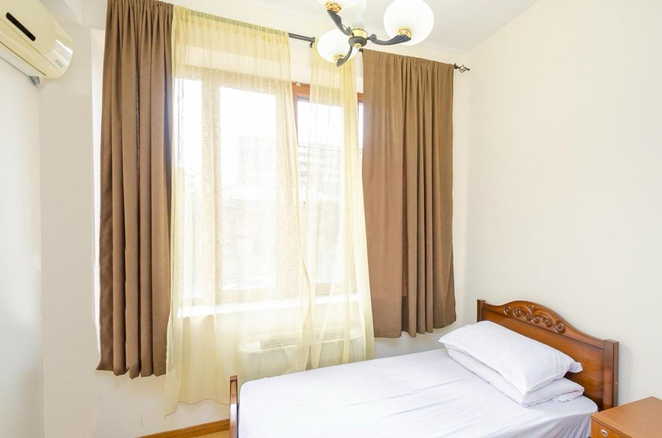 Areva Hostel & Apartment เยเรวาน ภายนอก รูปภาพ